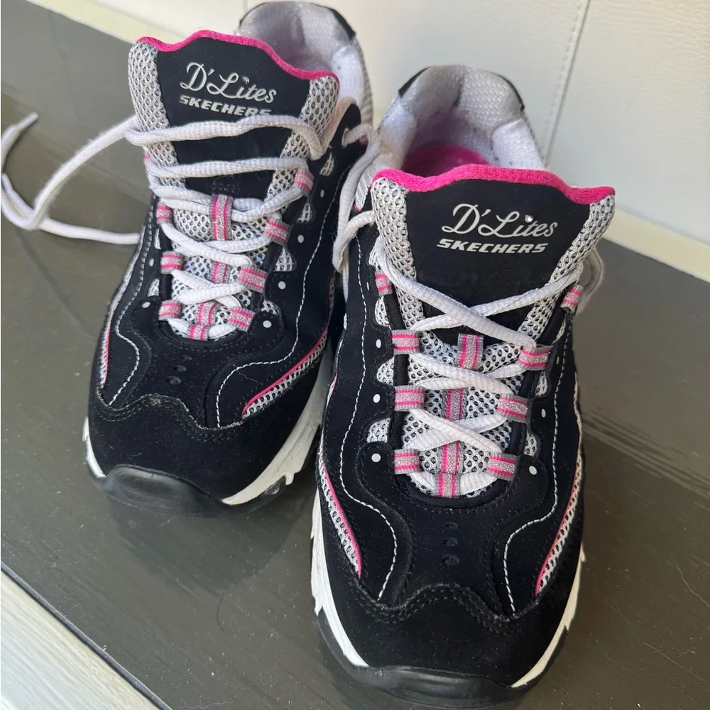 Skechers D'Lites Black and Pink Women's Sneakers - Picture 2 of 5